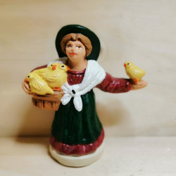 Femme aux poussins